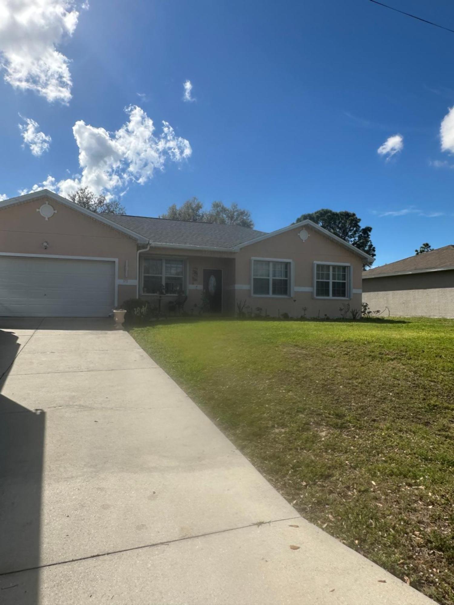 Quite Room In A Family Home Lehigh Acres Exterior photo